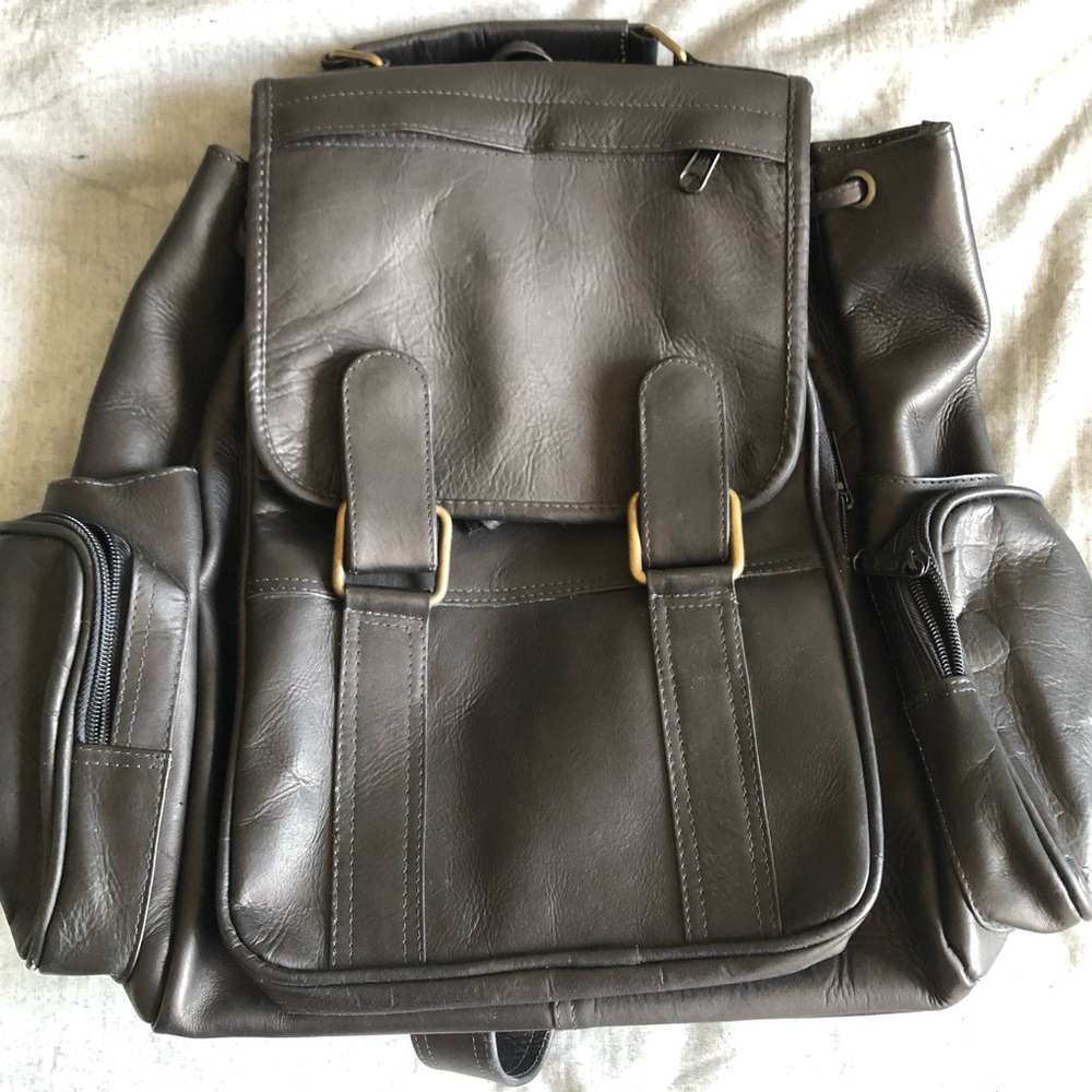 100% real leather black multipockets backpack
